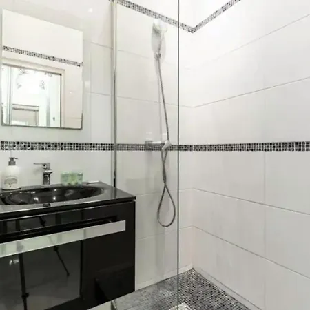 Appartement Hsh Studio Tesson Paris